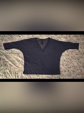 Avon mark. Semi-sheer Spring/Summer V-Neck blouse.